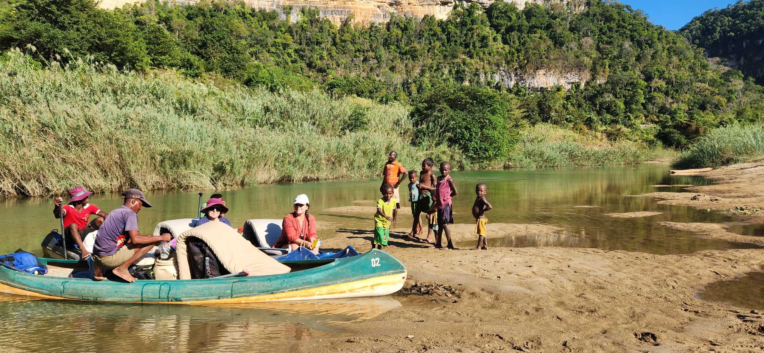 Descente du fleuve Manambolo à Madagascar par Claude PICAUD © Descente du fleuve Manambolo à Madagascar