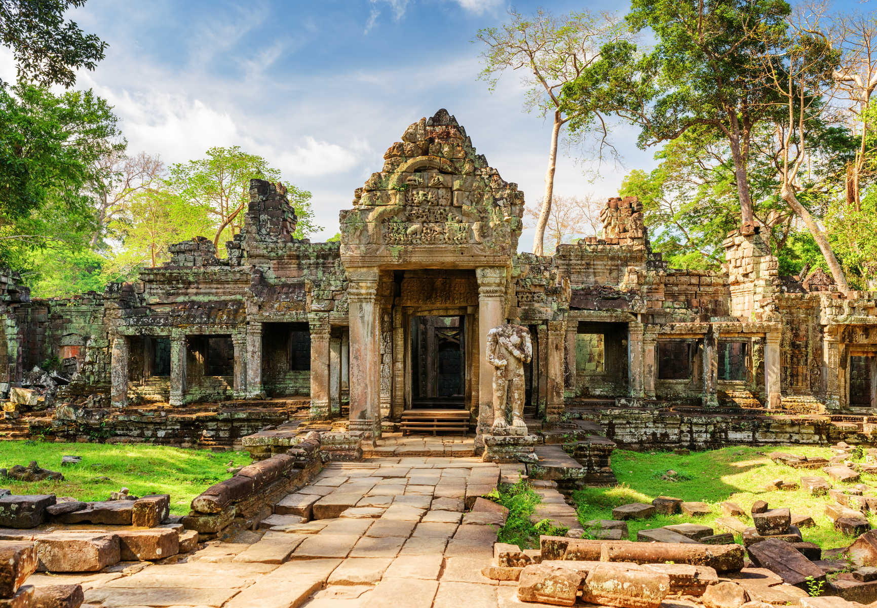 Entrée du temple de Preah Khan dans l'ancienne cité d'Angkor au Cambodge