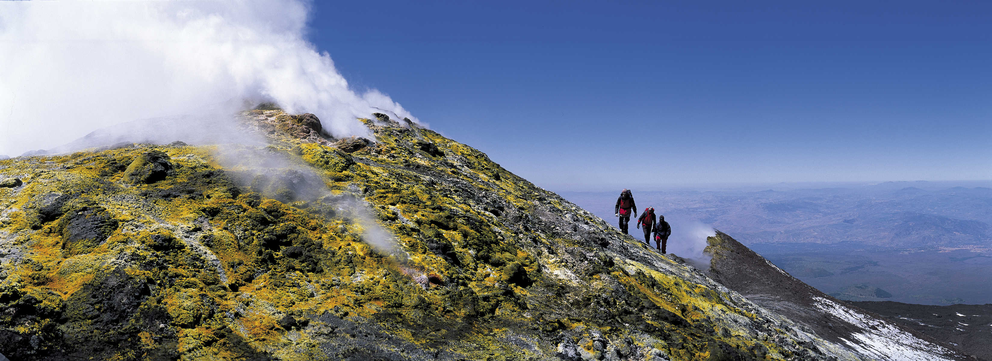 Fumerolles de l'Etna, Sicile en Italie