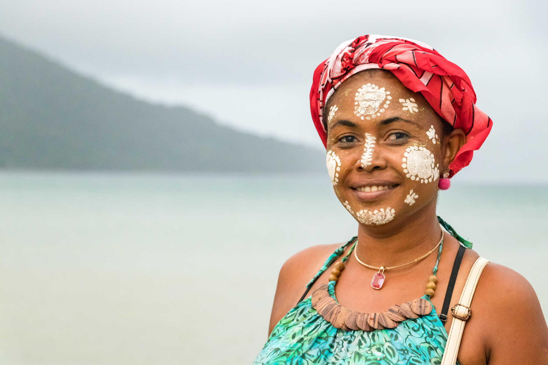 Jeune femme maquillée de Nosy Be à Madagascar