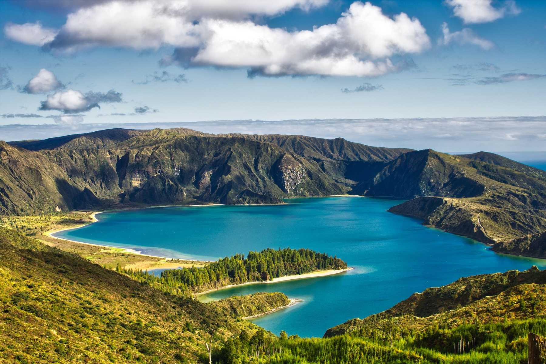 Lago do Fogo sur l'île de São Miguel Açores