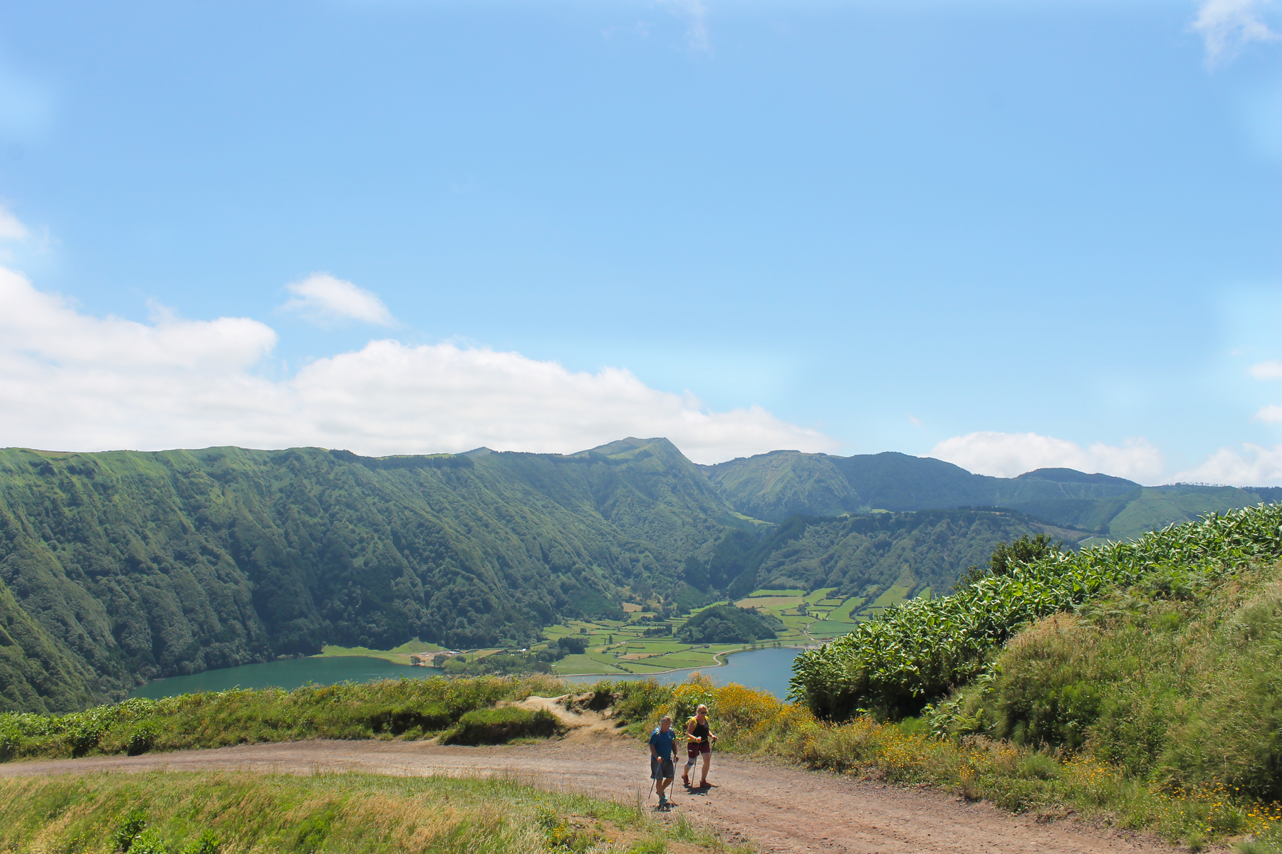 Randonneurs aux Açores