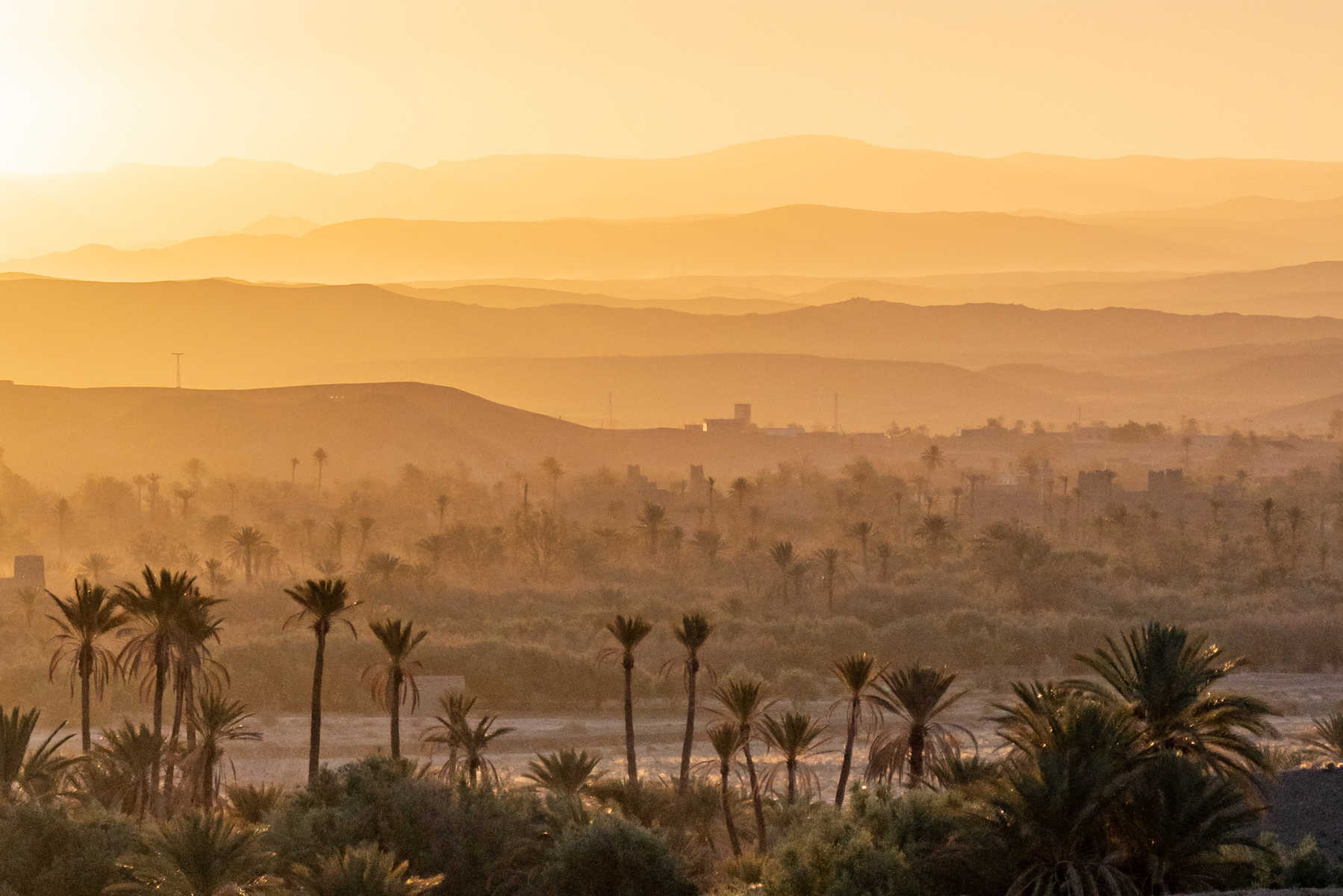 Vue sur un coucher de soleil au Maroc