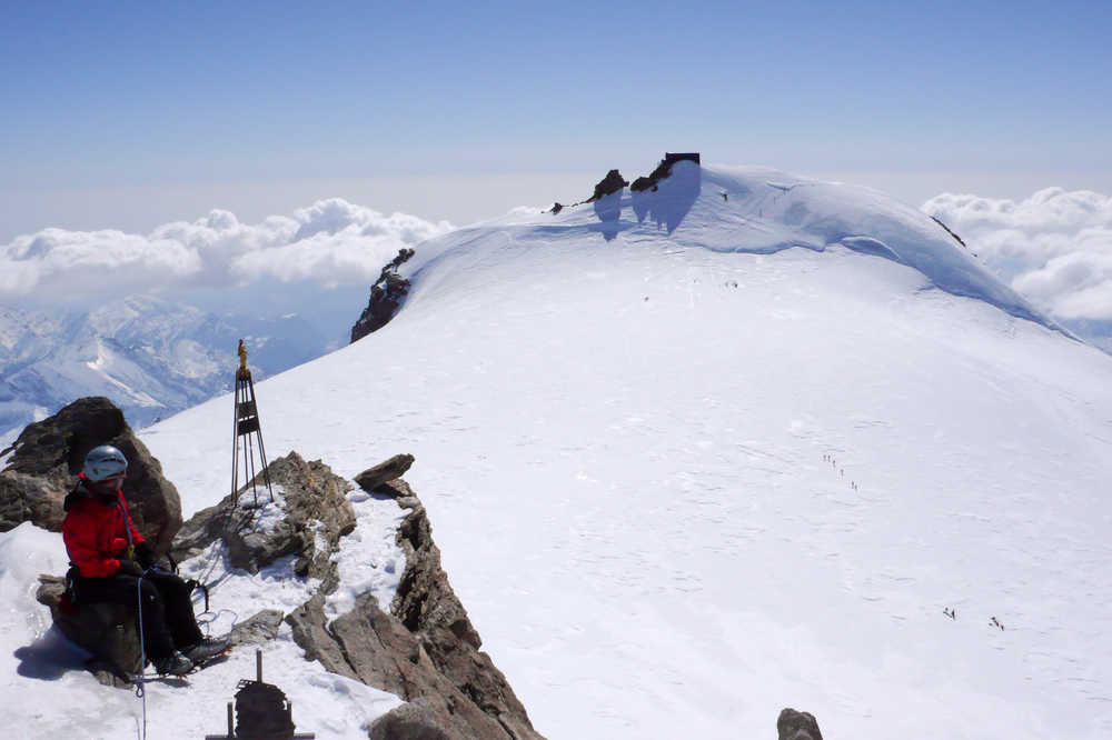 alpiniste au sommet du Zumsteinspitze