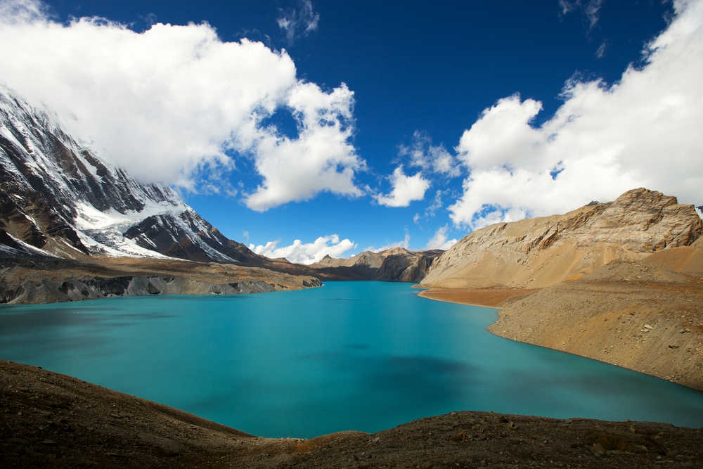 Ascension en VTT jusqu'au lac Tilicho au Népal