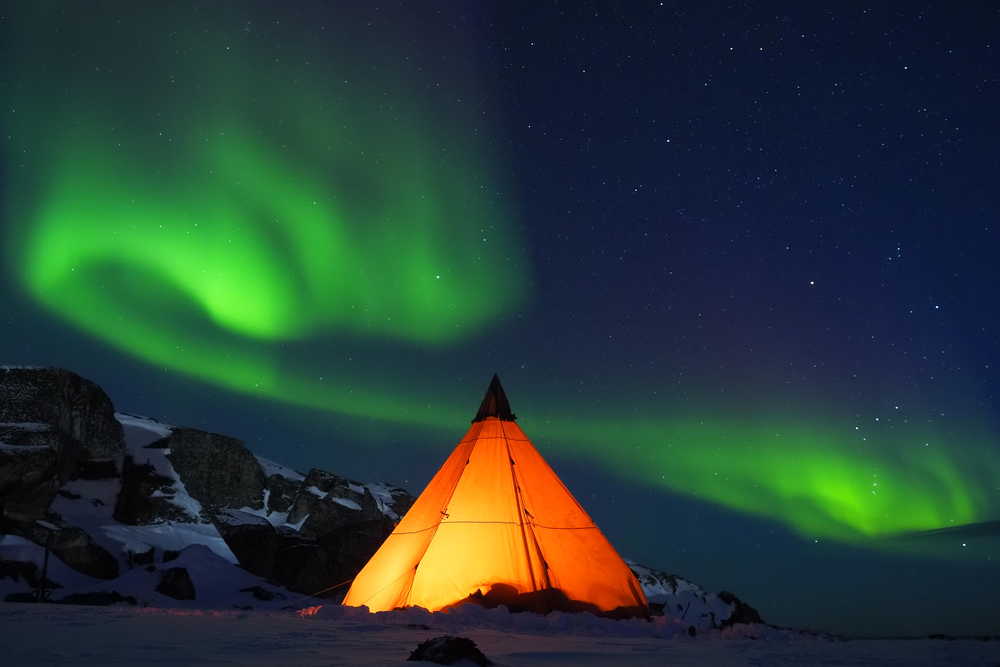 Aurores boréales au Groenland au dessus du camp