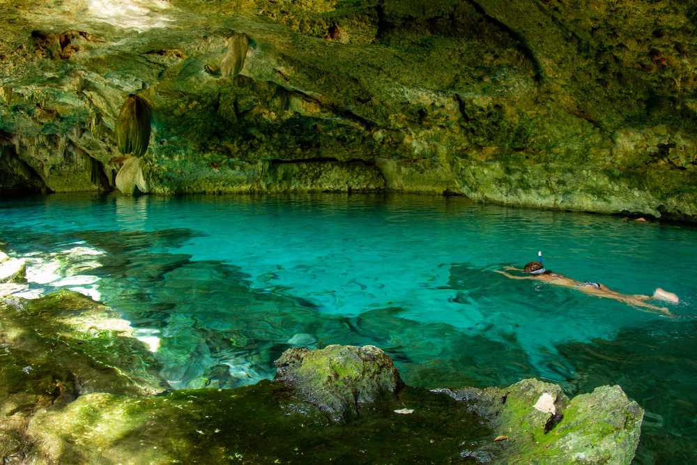 Baignade dans une cenote vers Valladolid