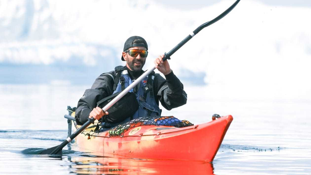 clement-legain-guide-66-nord-en-kayak-au-groenland-legain-clement