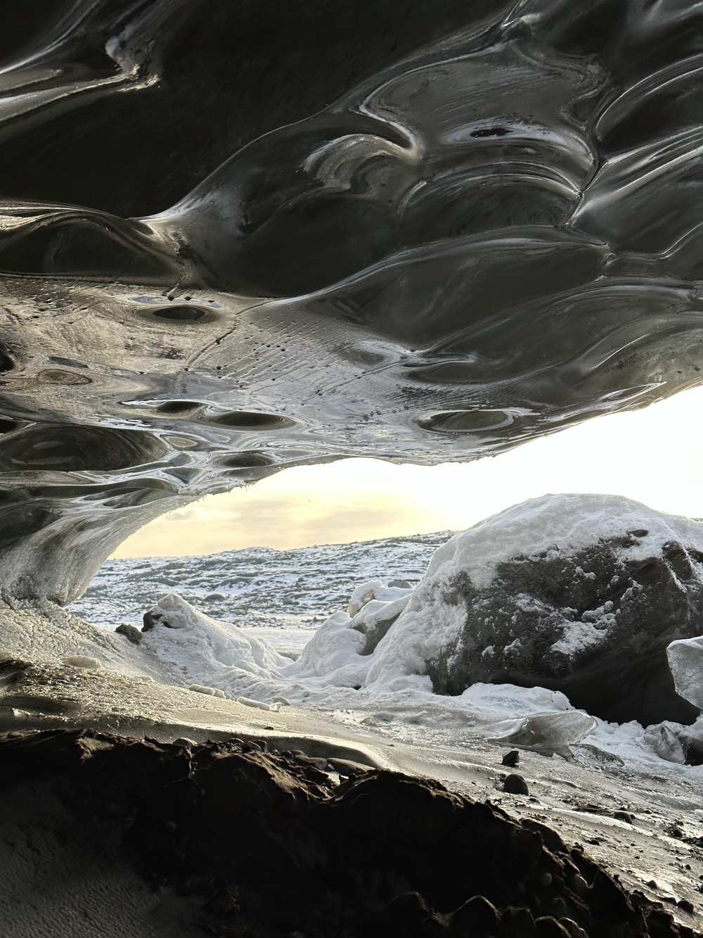 explorer les grottes de glaces  Islande