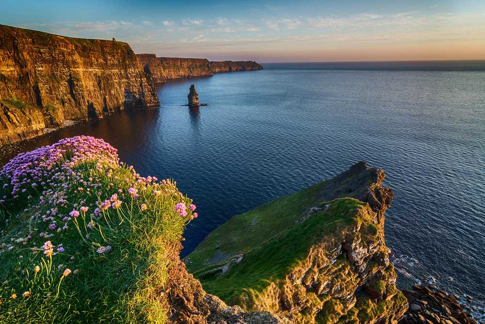 Falaises de Moher au coucher du soleil, Irlande