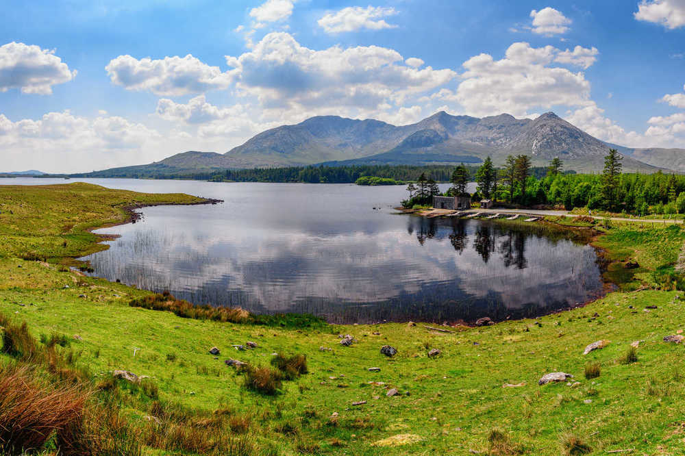 Lac de la Vallée d'Inagh au Connemara en Irlande