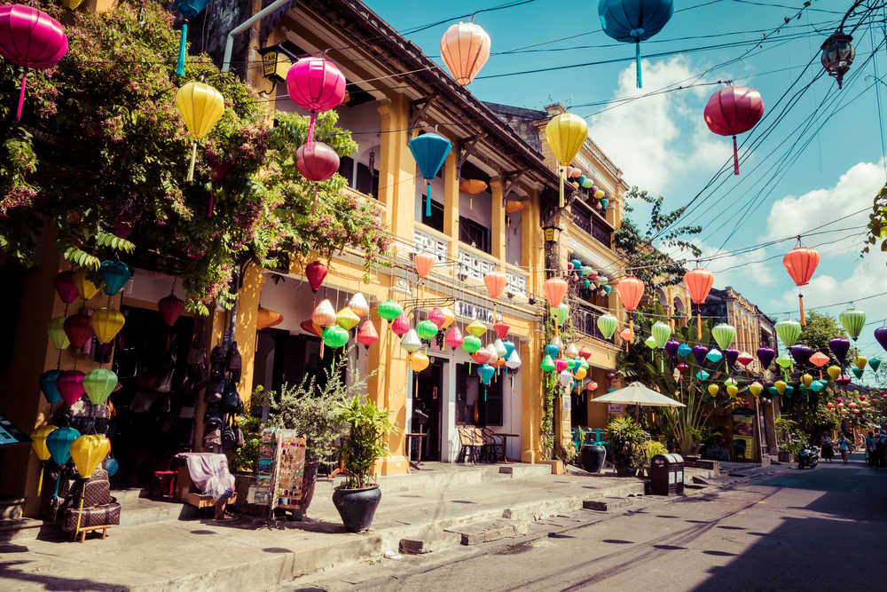 Lanternes de fête en soie dans la vielle ville de Hanoi, Vietnam