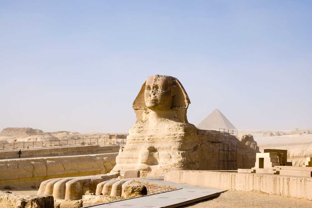Le sphinx de Gizeh, protecteur des pyramides de Gizeh en Egypte