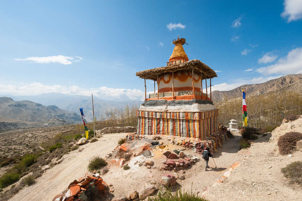 Le stoupa bouddhiste aux hauteurs du Mustang, Népal
