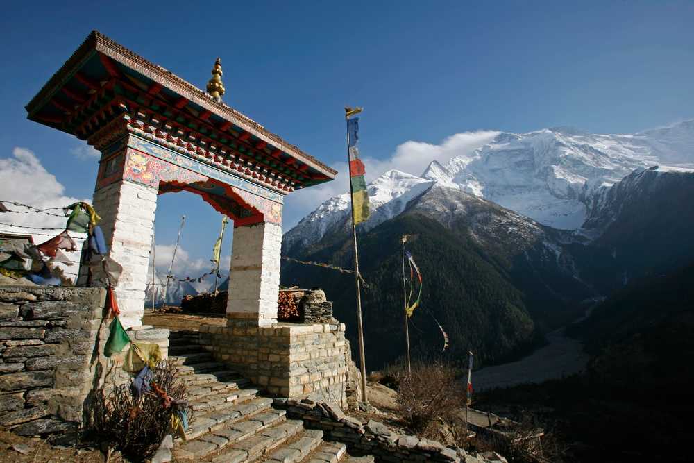 L'entrée du monastère de Upper Pisang au Népal