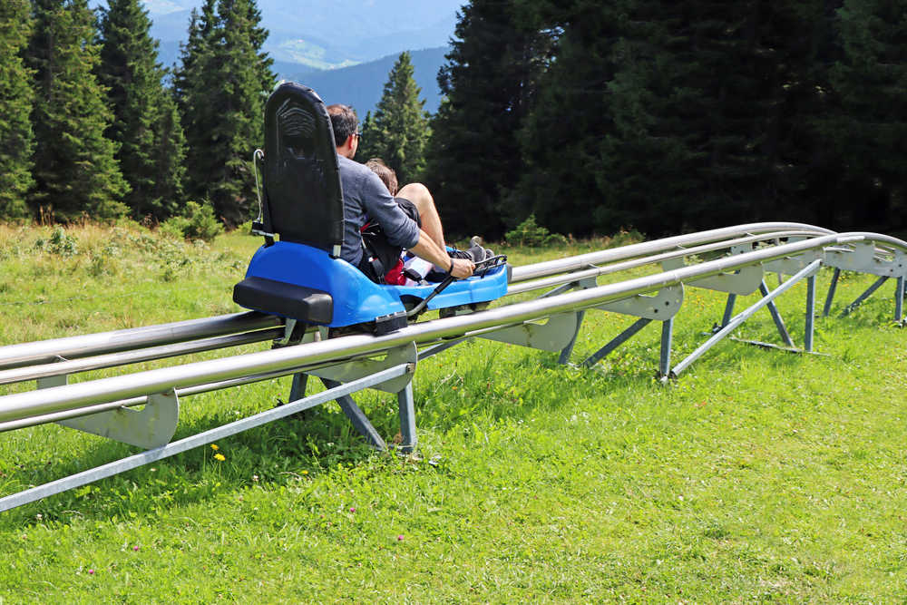 Luge d'été en famille dans le Queyras