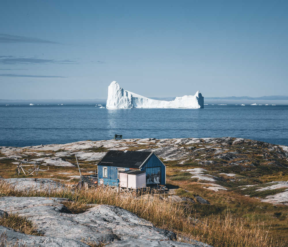 Maison locale dans la baie de Disko au Groenland en été