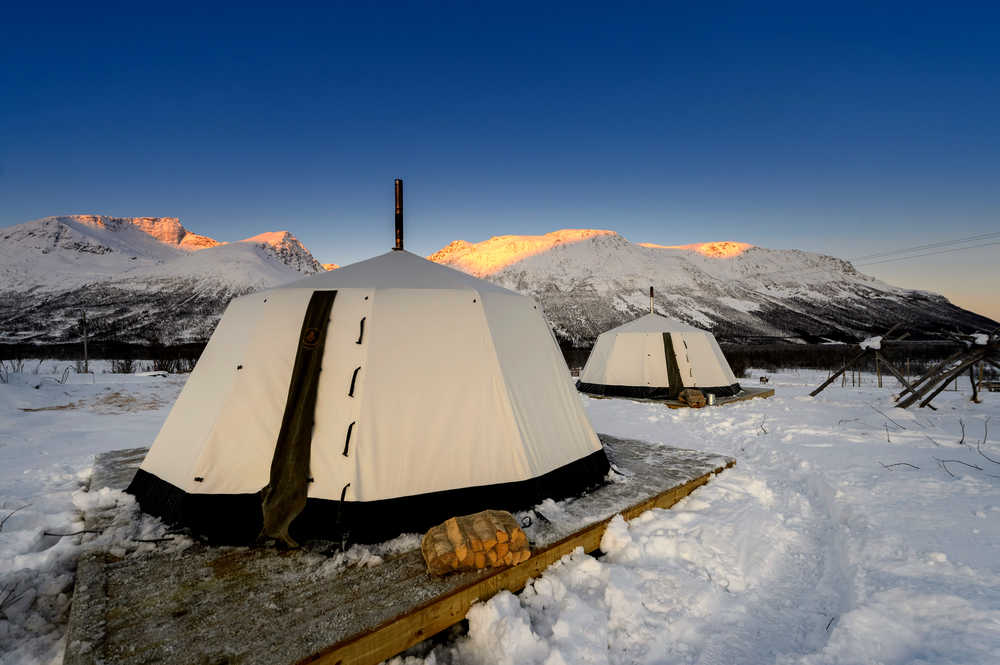 Maison sami moderne, ressemblant à une tente sami, Tromso,  Norvège