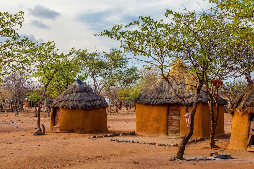 Maison typique tribu Himba Namibie