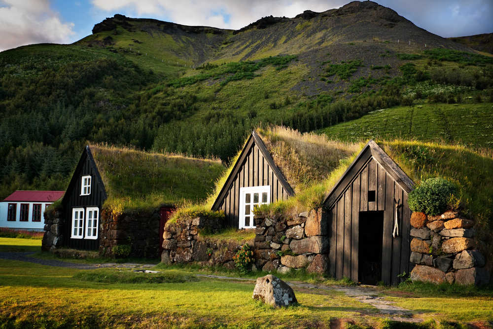 Maisons traditionnelles à Skógar, Islande