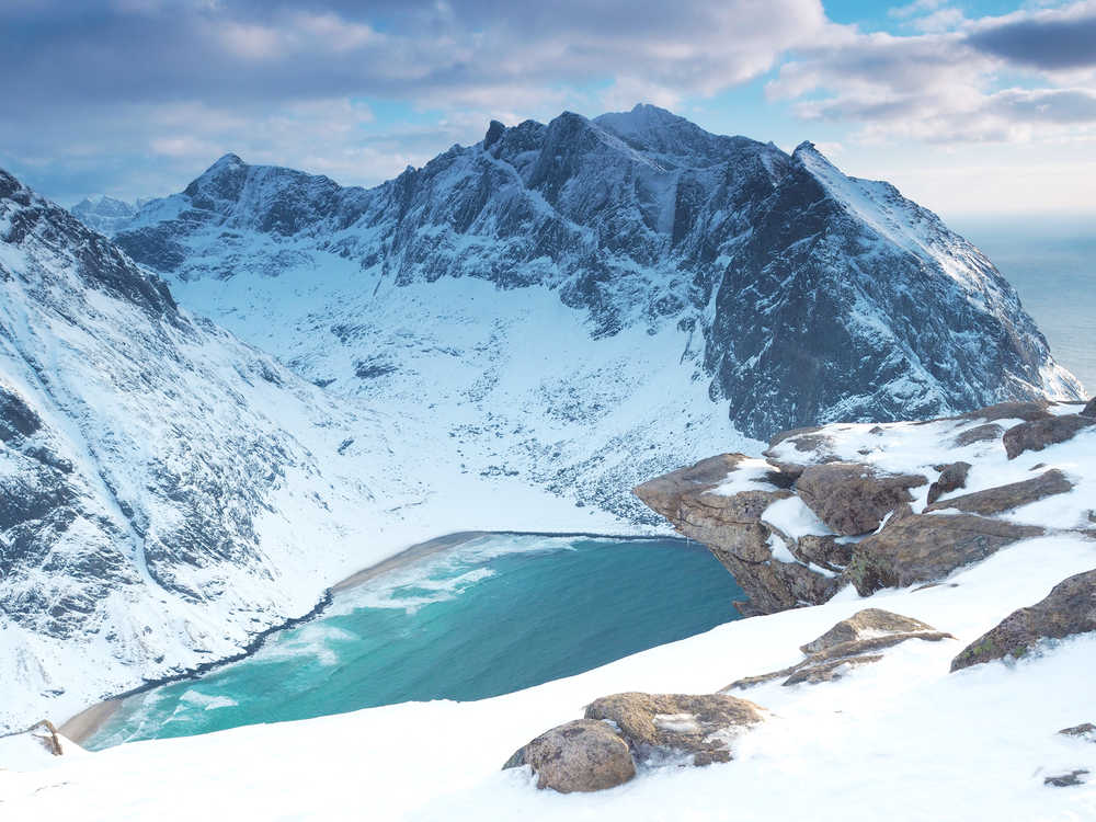 Norvège plage de Kvalvika hiver