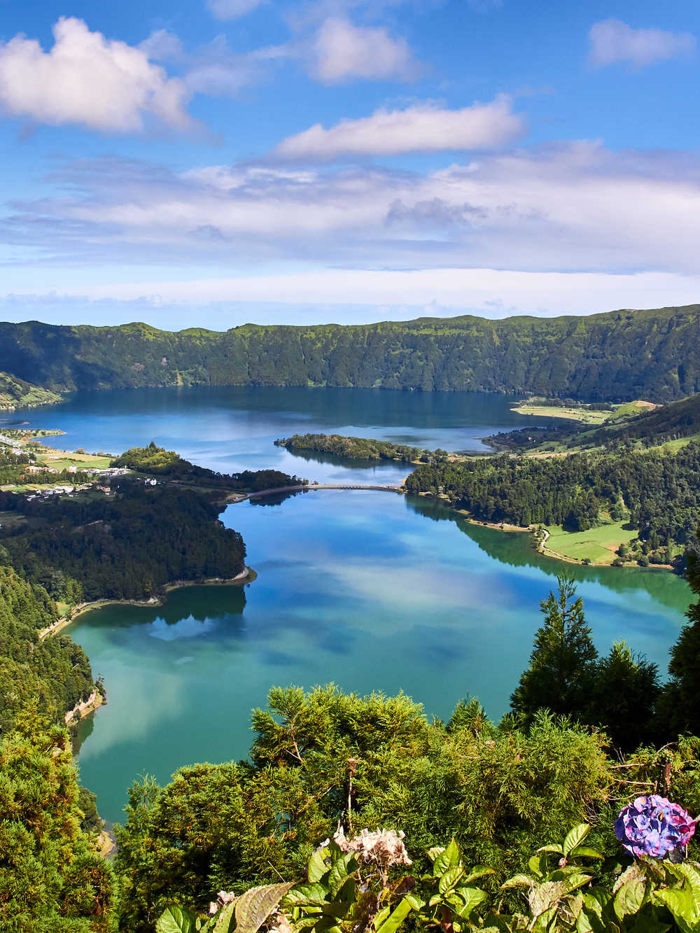 Paysage du Lagoa das Sete Cidades aux Açores