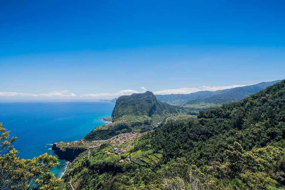 paysage-faial-santana-vue-mer