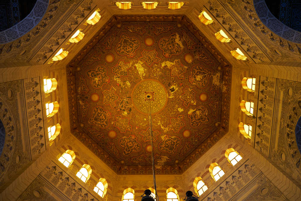 Plafond d'une mosquée à Alexandrie en Egypte