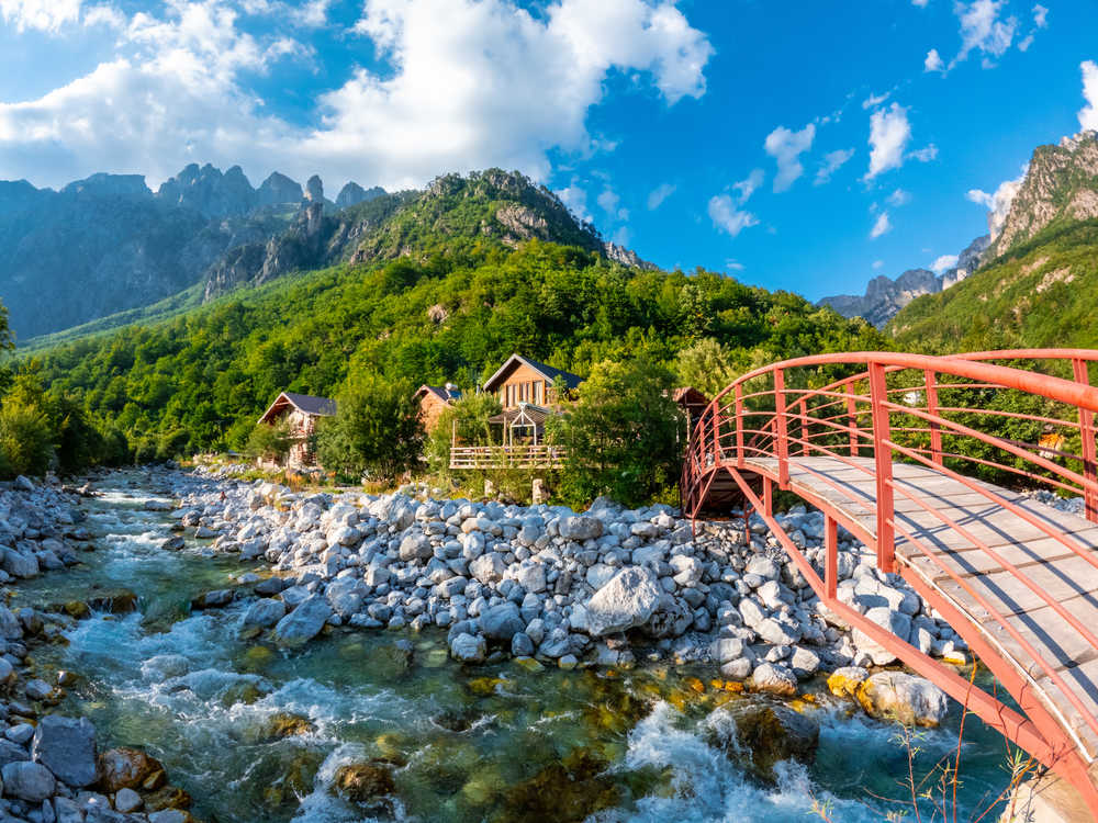 pont-riviere-dans-la-vallee-de-valbona