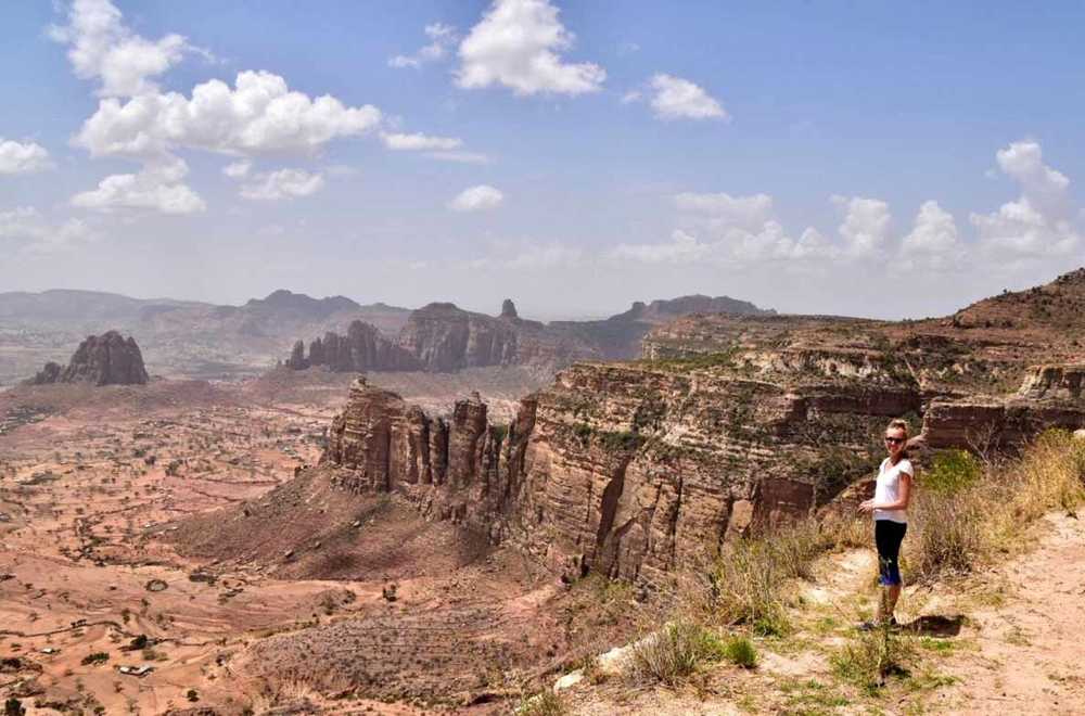 randonneuse à Nahiso Terara en Ethiopie