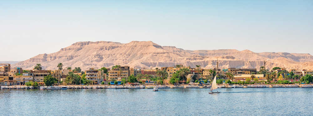 Rive de Louxor sur le Nil Egypte