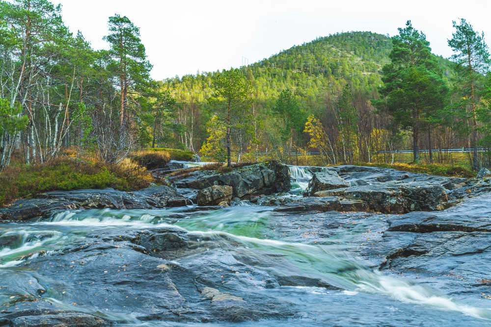 Rivière près d'Hamarøy, Norvège
