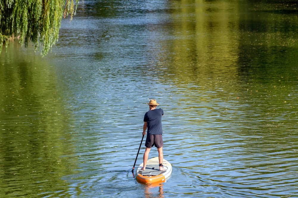 Session de Stand up Paddle dans le fleuve de Douro, Portugal