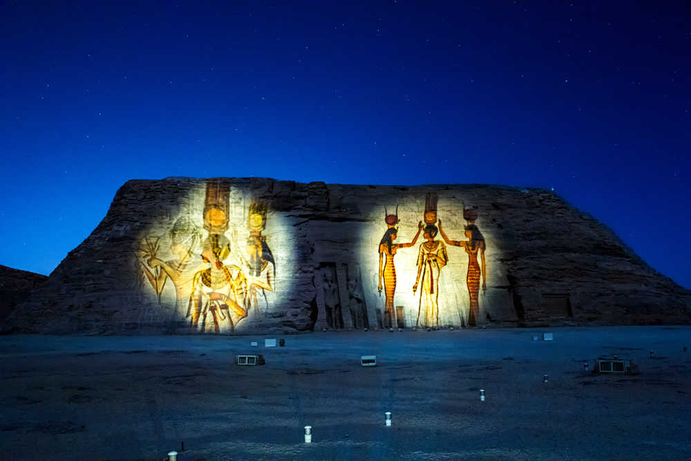 Spectacle son et lumière au temple Abou Simbe Egypte