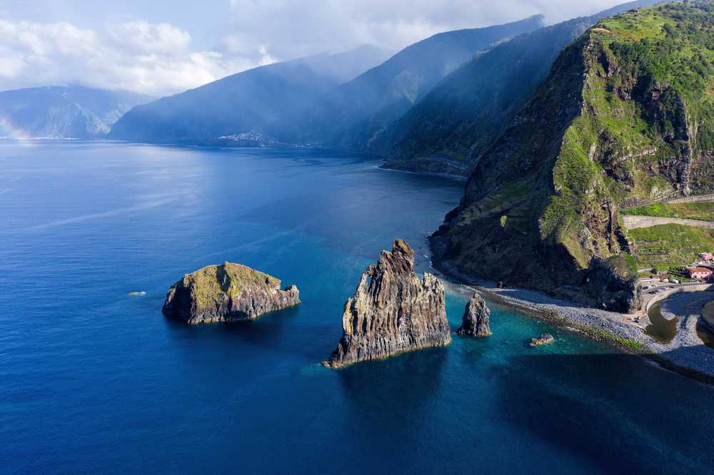 vue-aerienne-mer-ribeira-da-janela