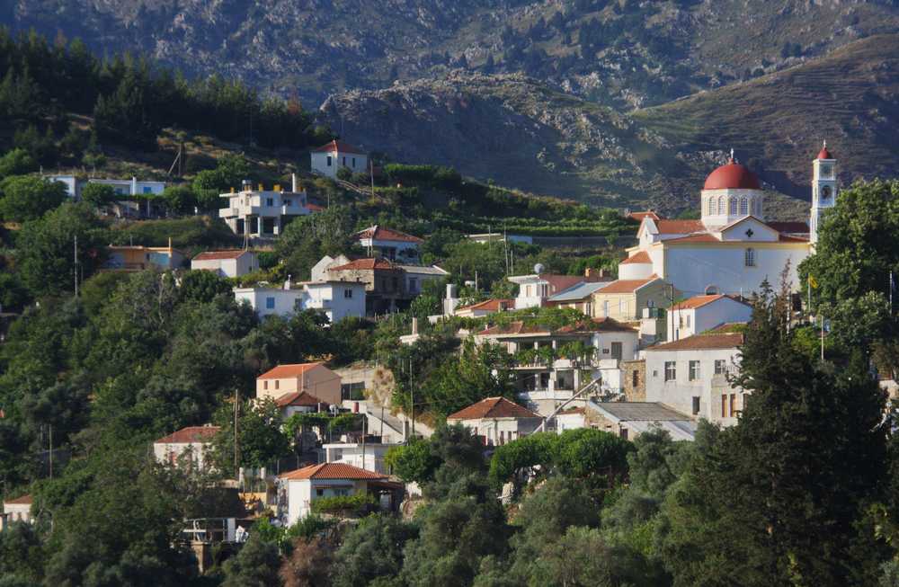 Vue sur le village d'Omalos en Crète