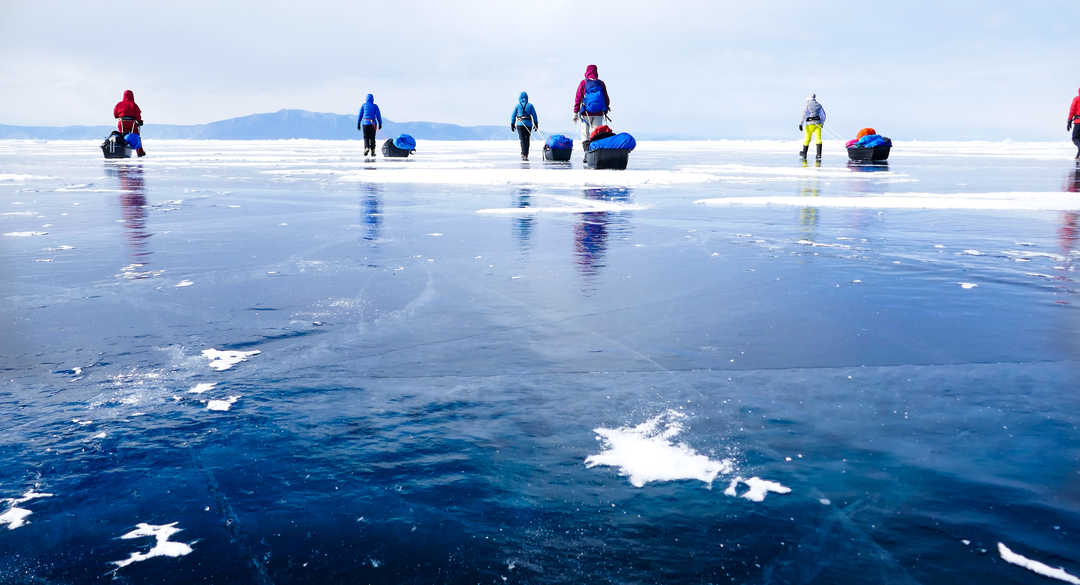 voyage sur le lac gelé du Baikal, Sibérie