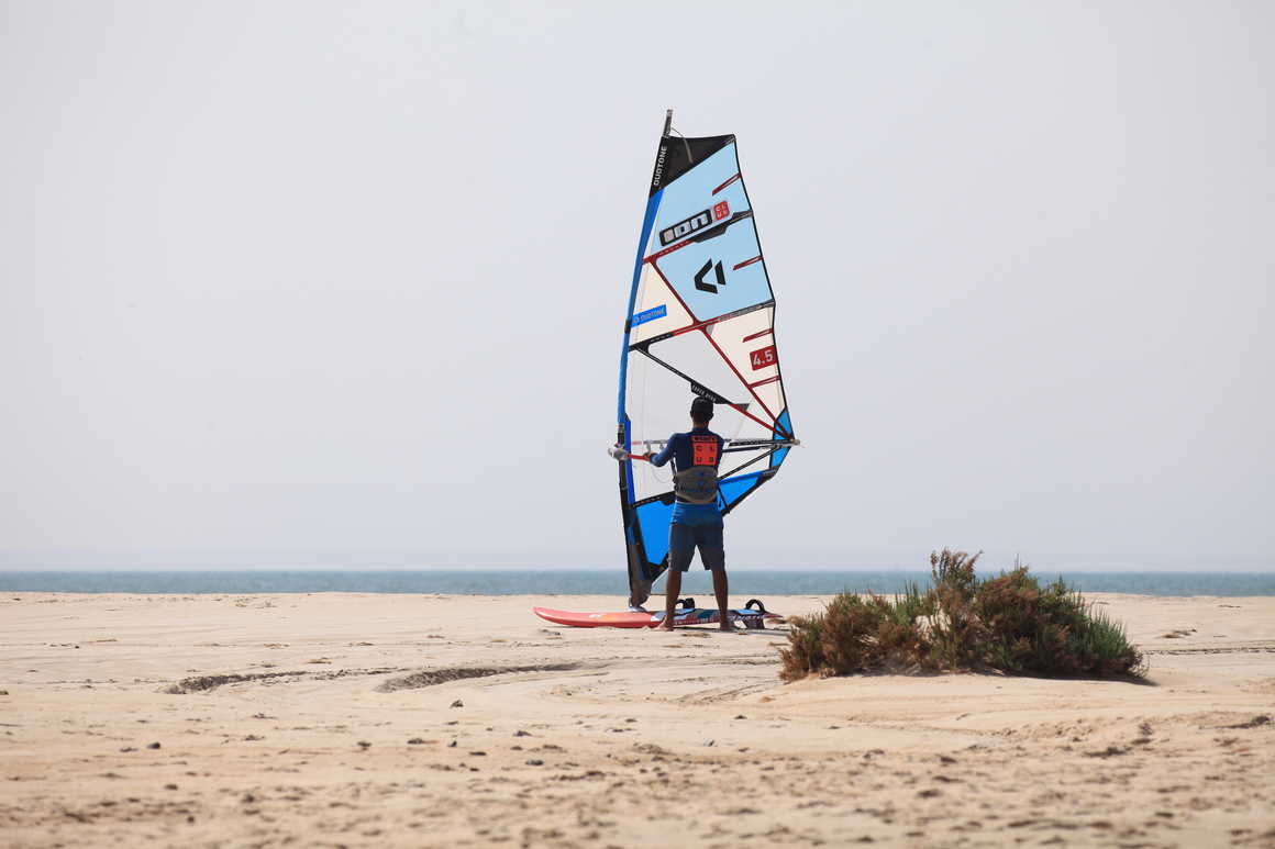 windsurf course session à Dakhla Lagoon avec ION CLUB
