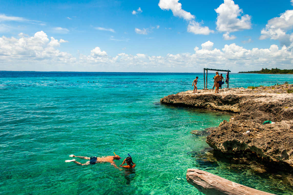 Baignade et snorkeling dans la baie des cochons, cuba