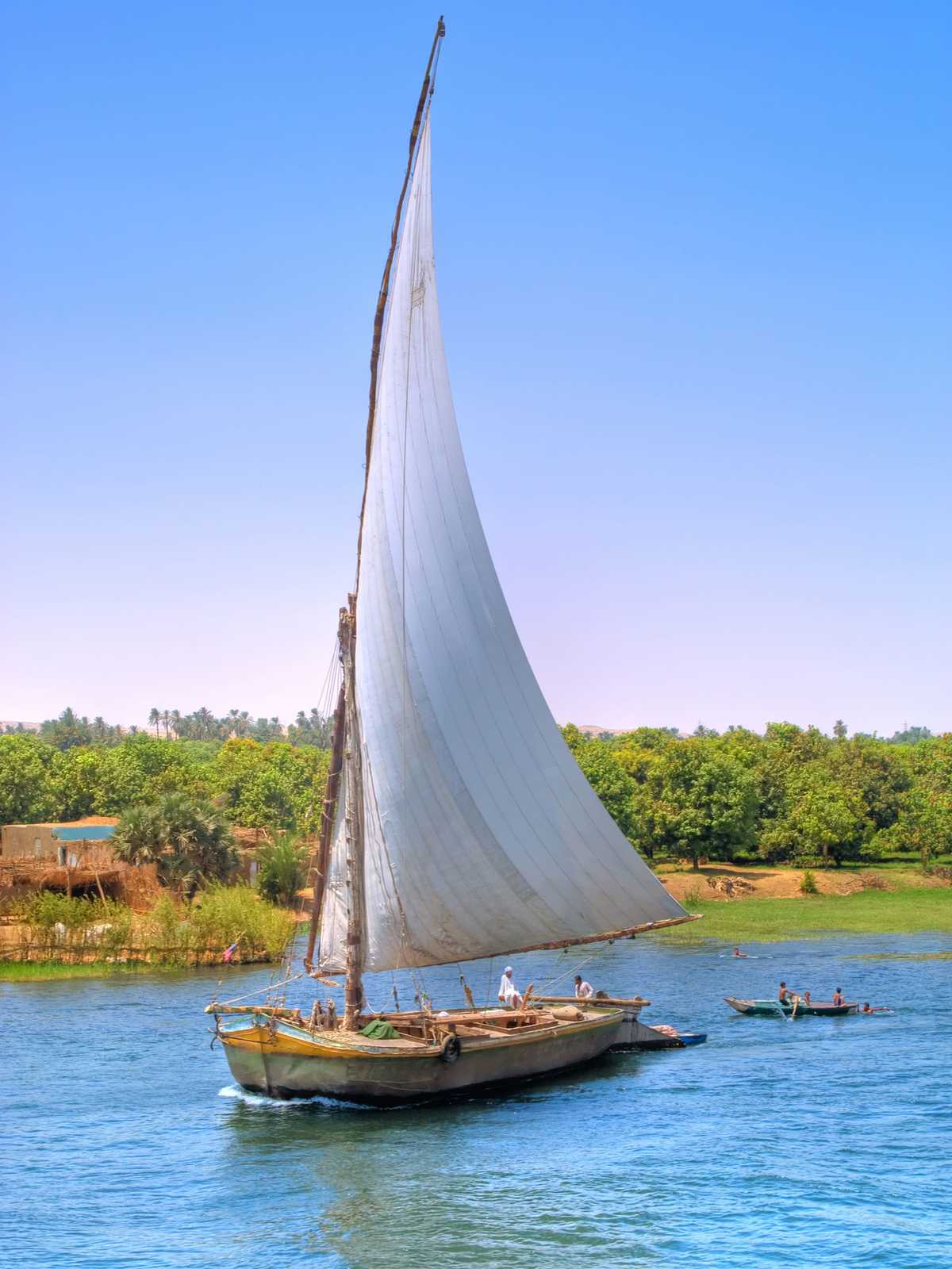 Bateau traditionnel, felouque sur le Nil, en Egypte