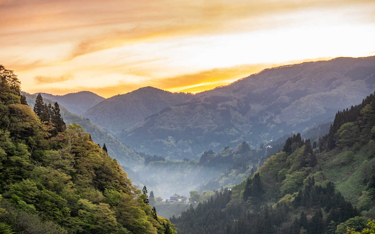Montagnes des Alpes Japonaises, Japon © Adobestock Montagnes des Alpes Japonaises, Japon