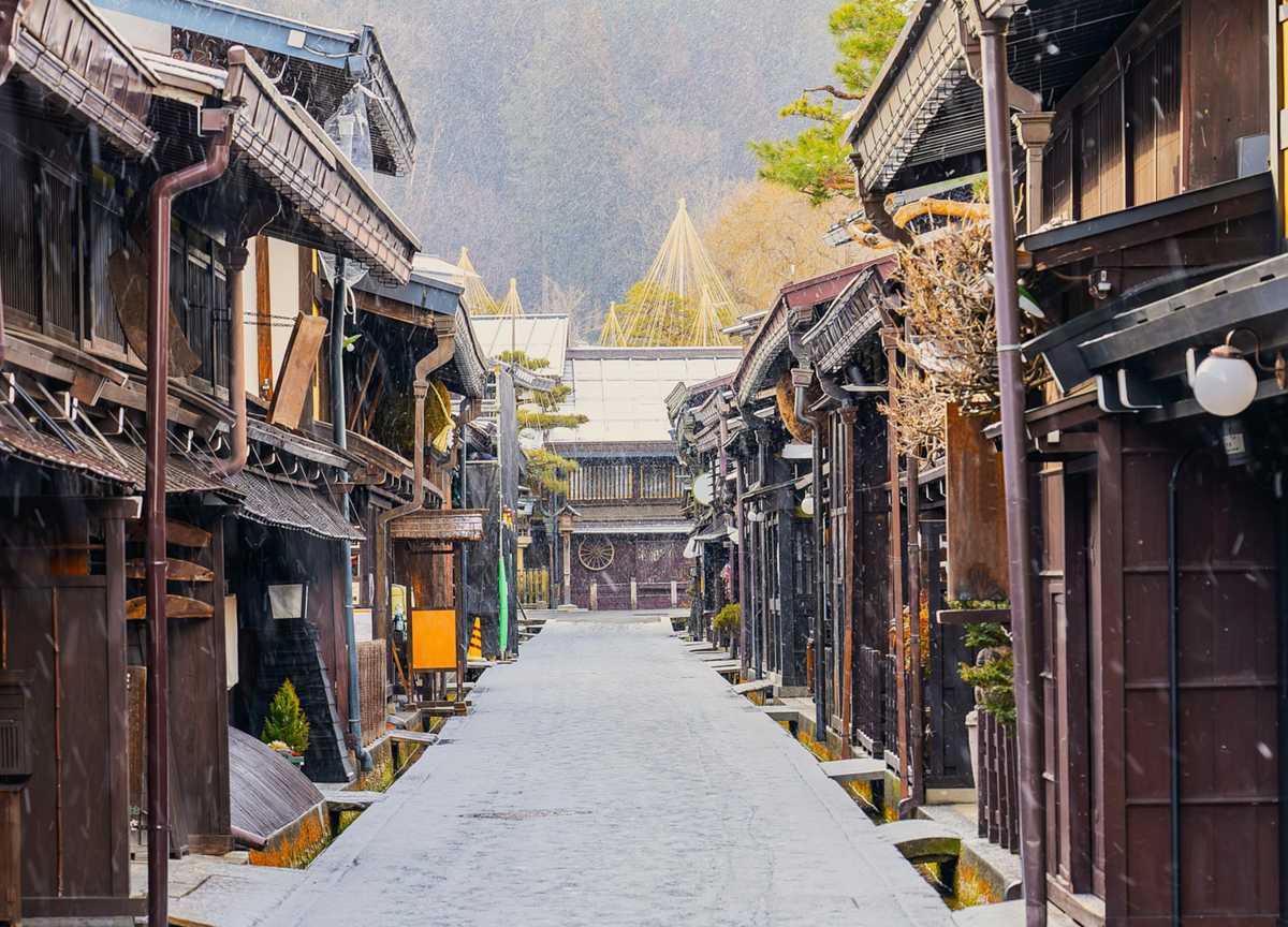 Rue Sannomachi, Takayama dans les Alpes japonaises, Japon © Adobe Stock Rue Sannomachi, Takayama dans les Alpes japonaises, Japon