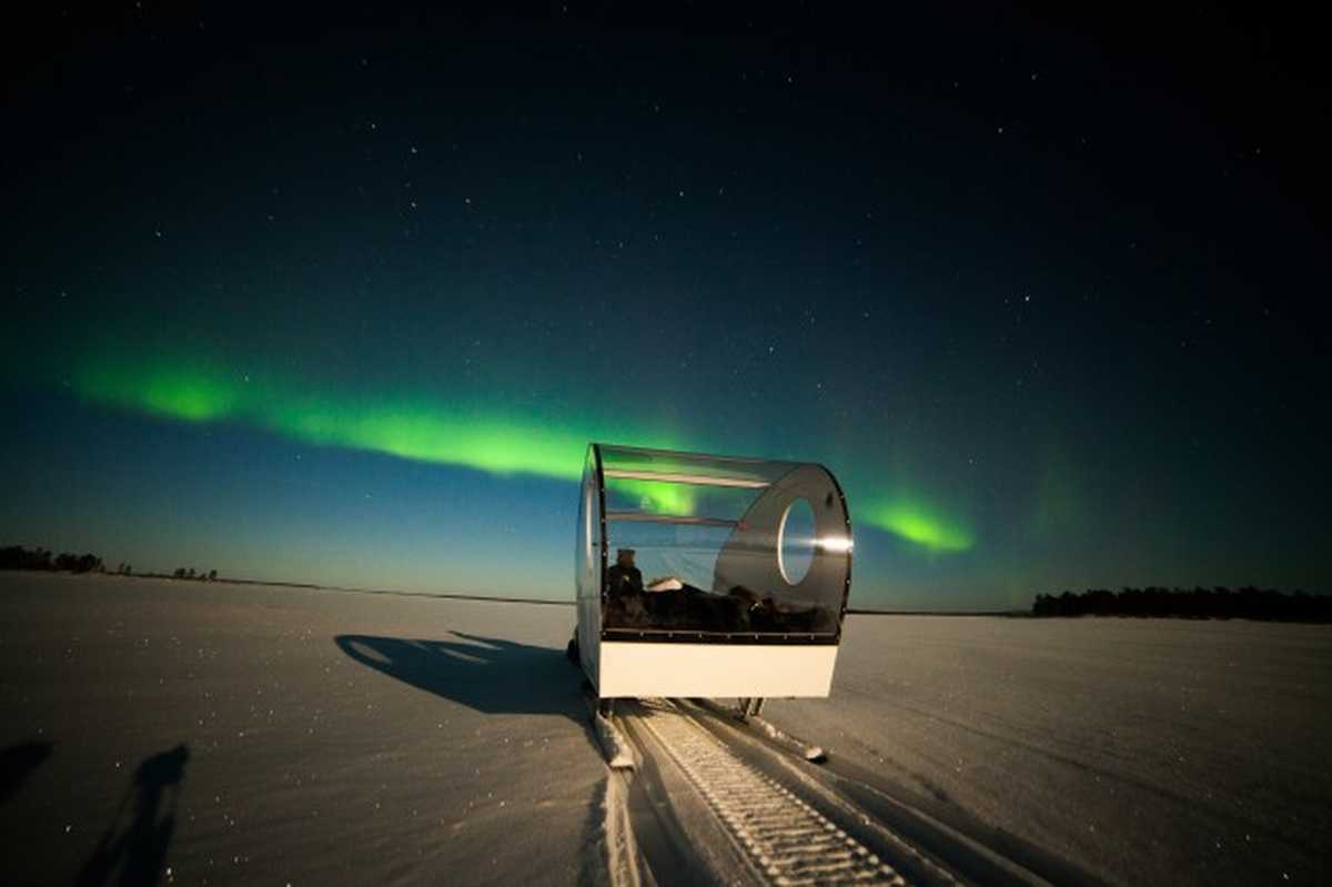 Safari à la chasse aux aurores boréales sur le lac Inari