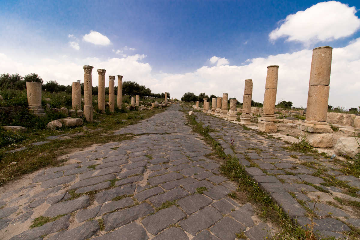 Site archéologique ancienne ruines d’Umm Qeis en Jordanie