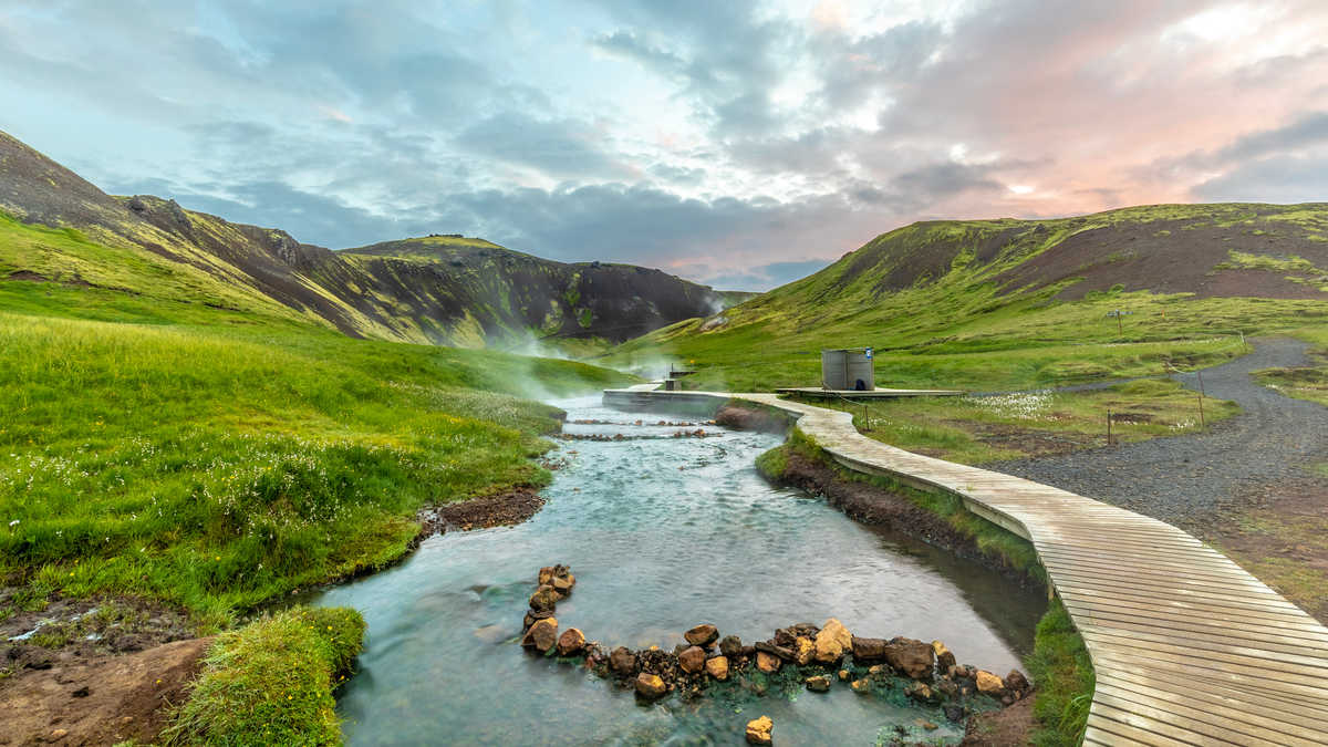 Sources chaudes de Reykjadalur en Islande