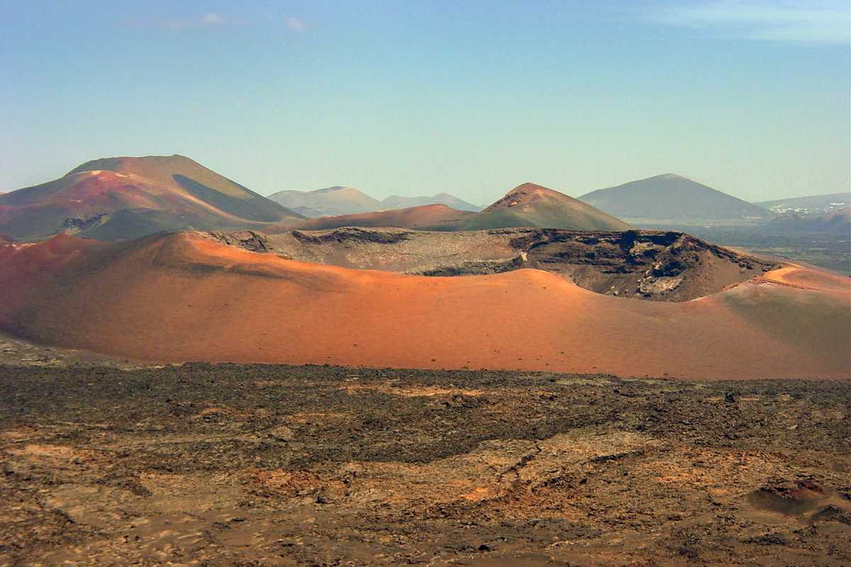 Volcans ocres de Lanzarote, îles Canaries