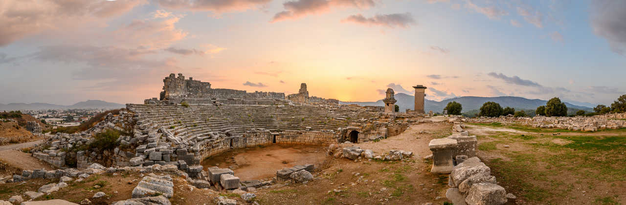 Ancienne cité grecque en ruine  proche d'Antalya