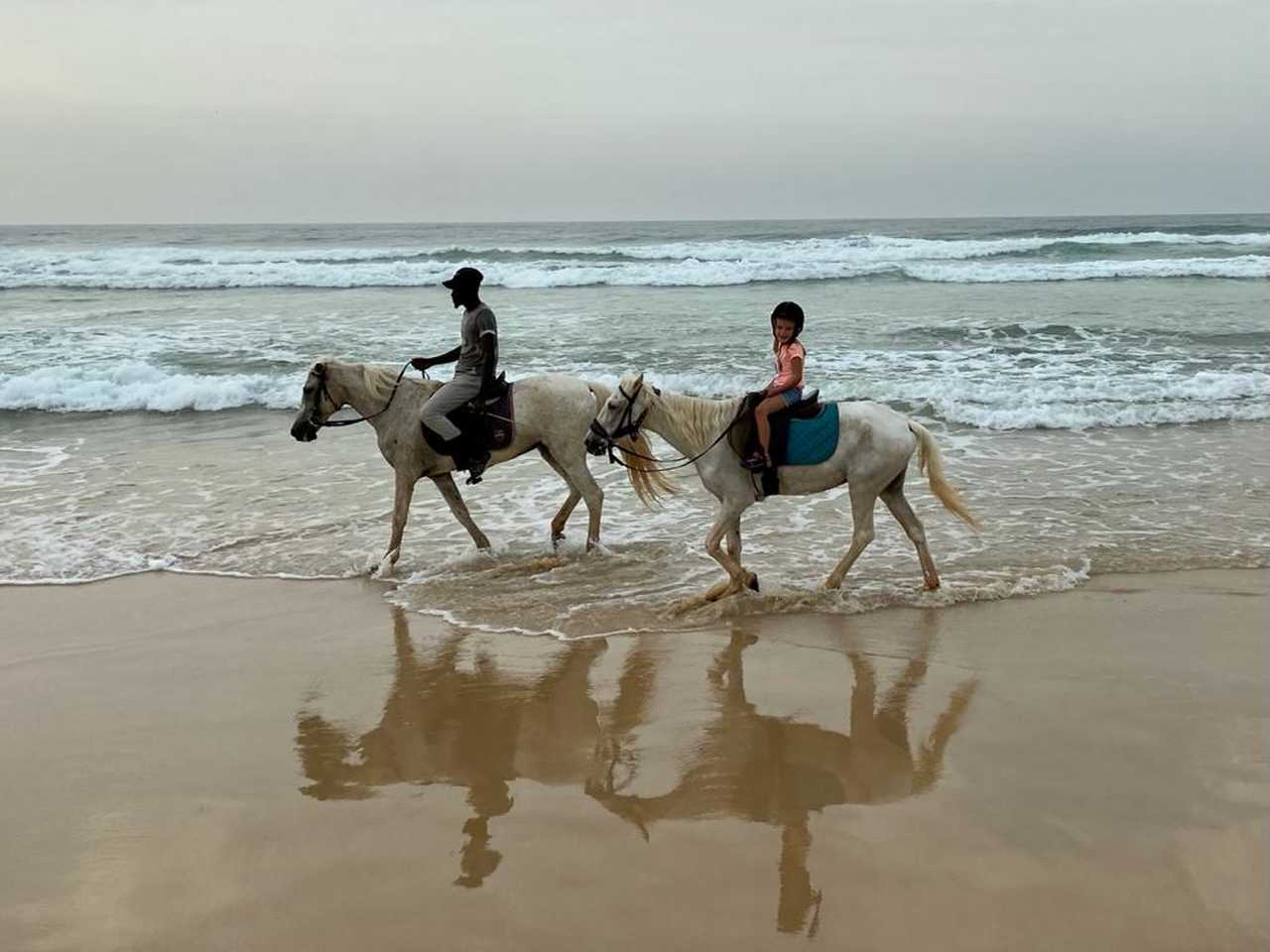 Balade à cheval en bord de mer au Sénégal