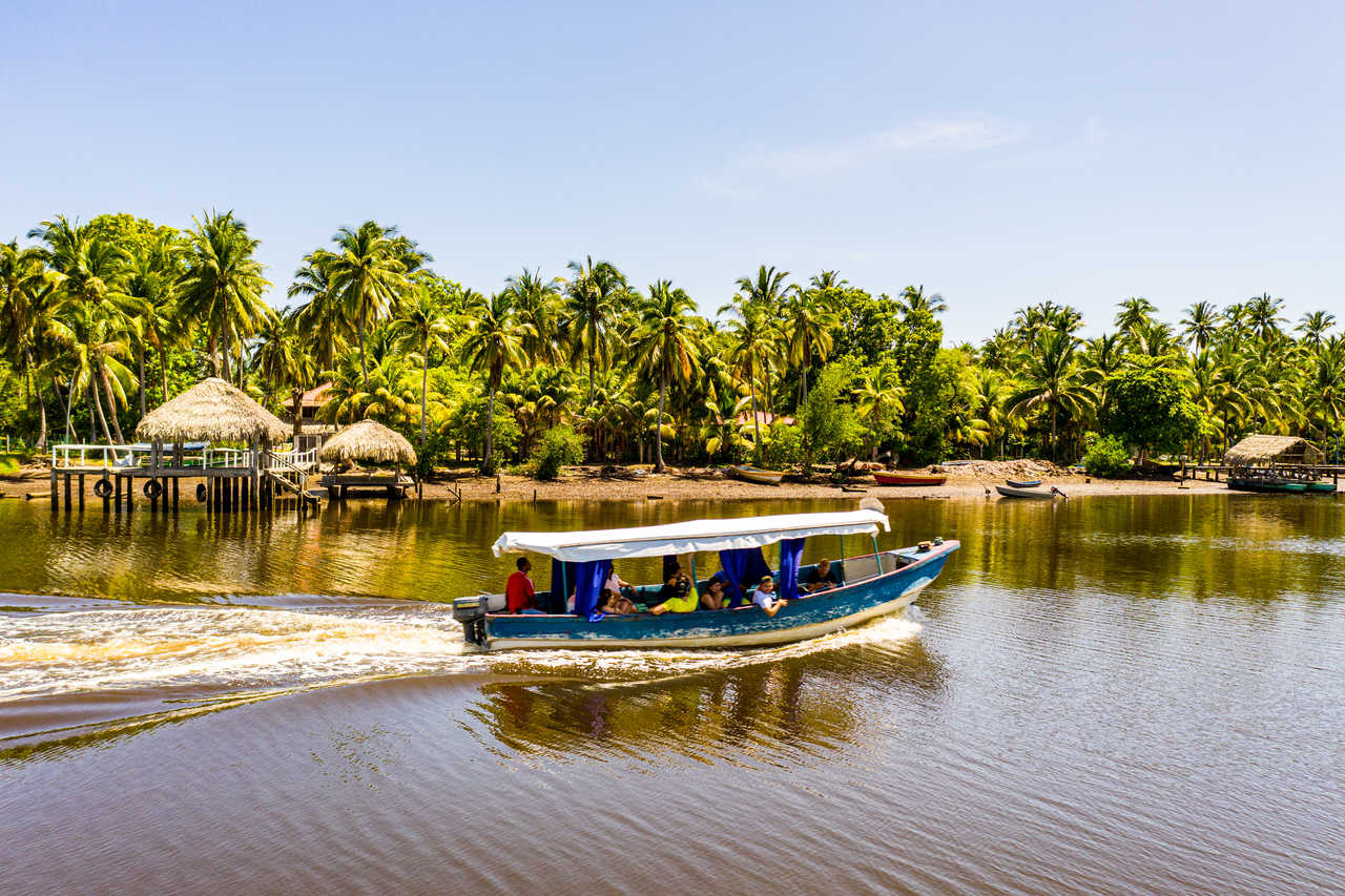 barra-de-santiago-el-salvador