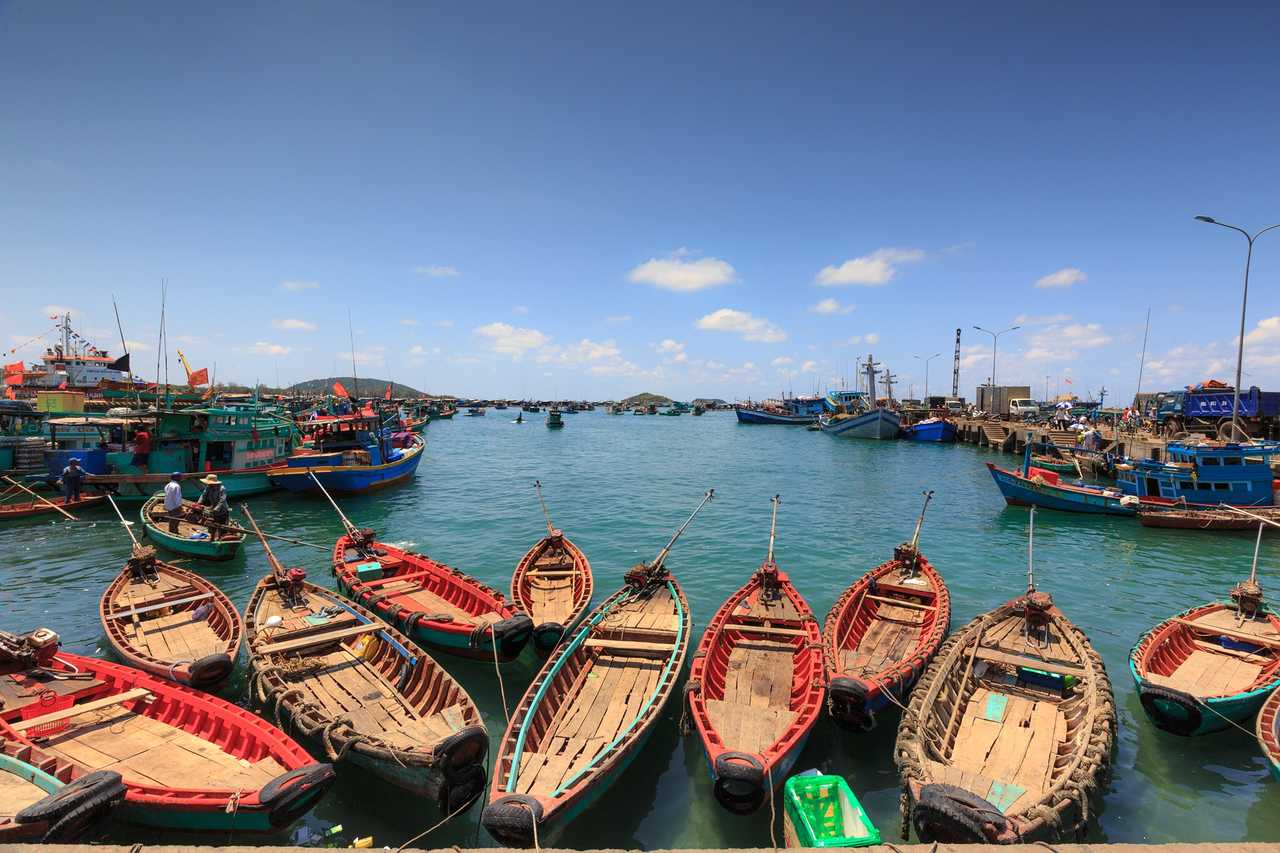 Bateaux de pêche à Phu Quoc au Vietnam